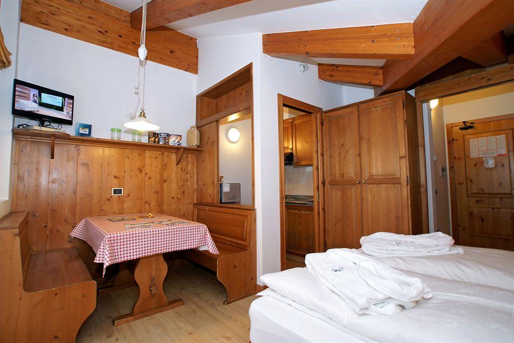 Sporting Aparthotel San Martino Di Castrozza Exterior foto