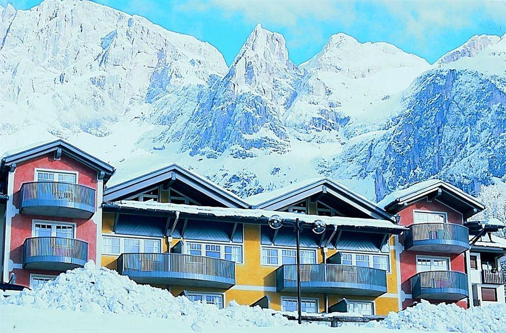 Sporting Aparthotel San Martino Di Castrozza Exterior foto