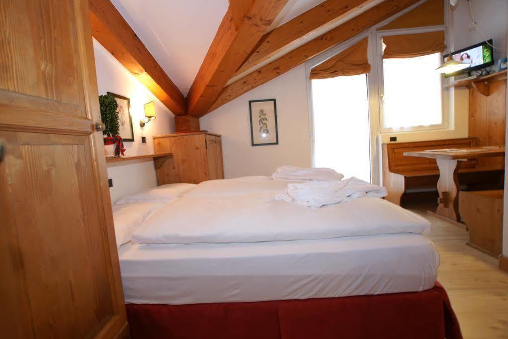 Sporting Aparthotel San Martino Di Castrozza Exterior foto